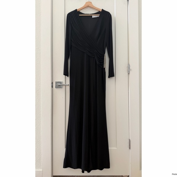 IEENA FOR MAC DUGGAL Black Jersey Asymmetrical Ruched Gown with Rhinestones Sz 8 - Picture 4 of 11